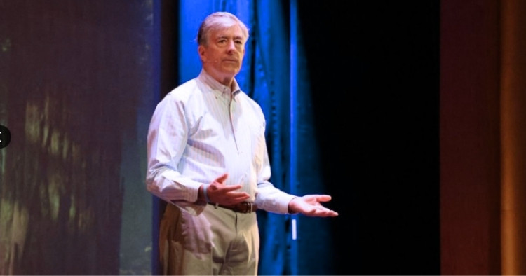 Chris Inglis on stage at CruiseCon 2026